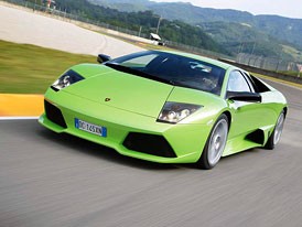 Toto nové auto je Lamborghini Murciélago LP670-4 SV .